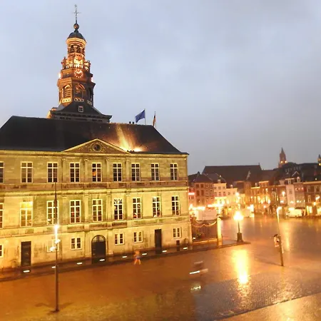 Hotel De La Bourse-3