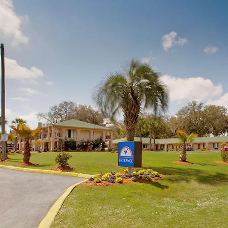 Americas Best Value Inn-Savannah-2