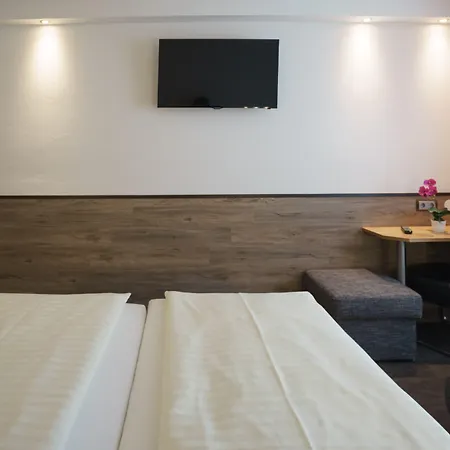 Hotel Drei Kreuz-3
