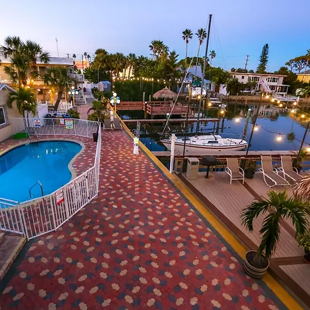 Bay Palms Waterfront Resort - Hotel And Marina-3