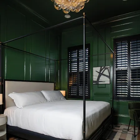 The Prytania Oaks-3