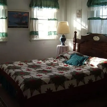 1768 Country Inn-2
