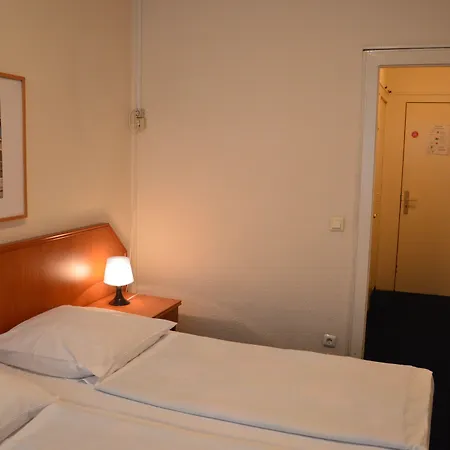 Hotel Mercedes/Centrum-2