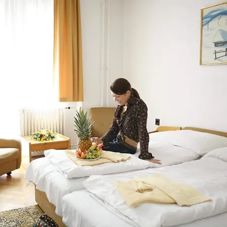 Hotel Bara Junior-2