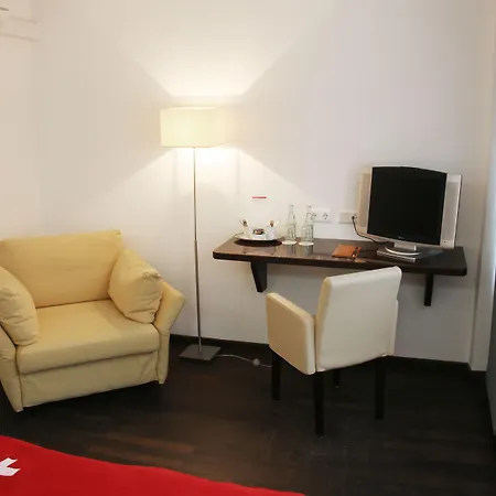 Helvetia Rooms - Self Check-In-3