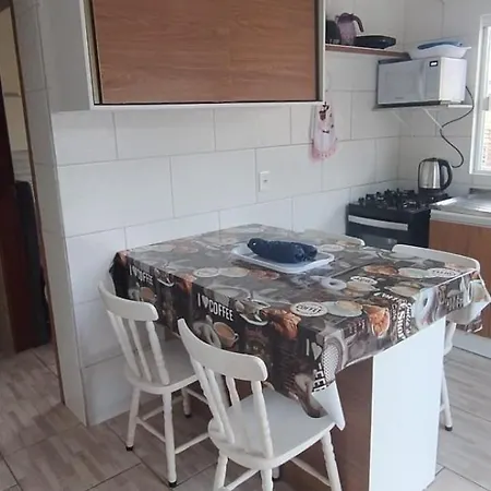 Residencial Lena a 300 metros da praia-3