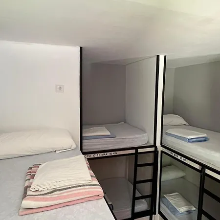Hego Haize Albergue Hostel-2
