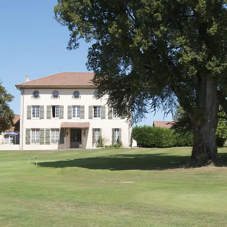 Hotel Golf De Saint Junien-3
