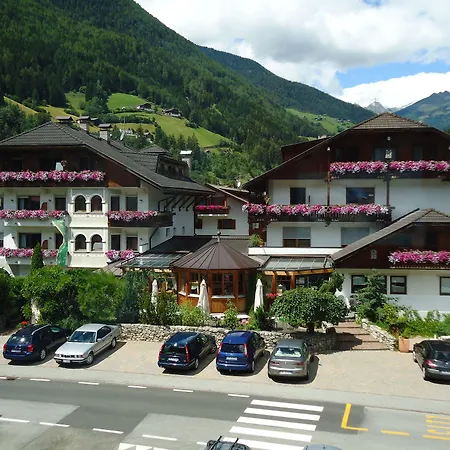 Alphotel Stocker Alpine Wellnesshotel-2