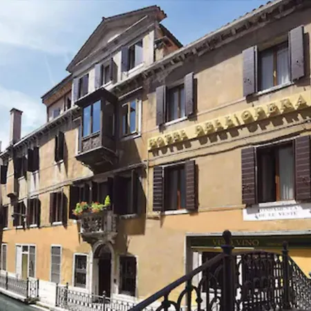 Hotel Dell'Opera-2