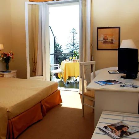 Hotel Paradiso-3