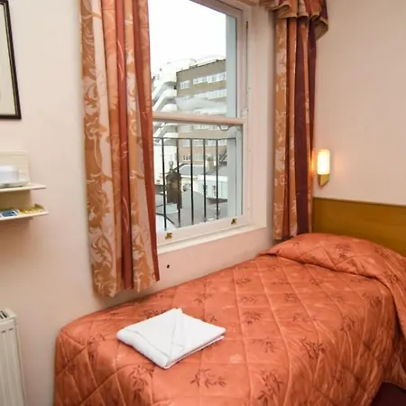 Alexandra Hotel-3