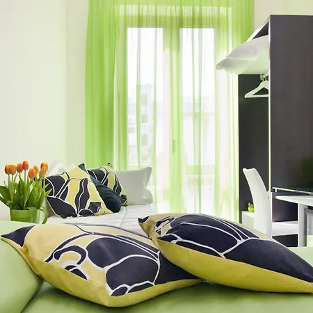 Sorrento Flats-3