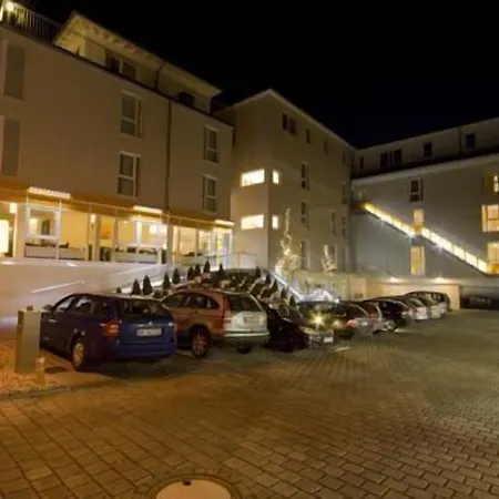 Hotel Aviva By Apolonia-3