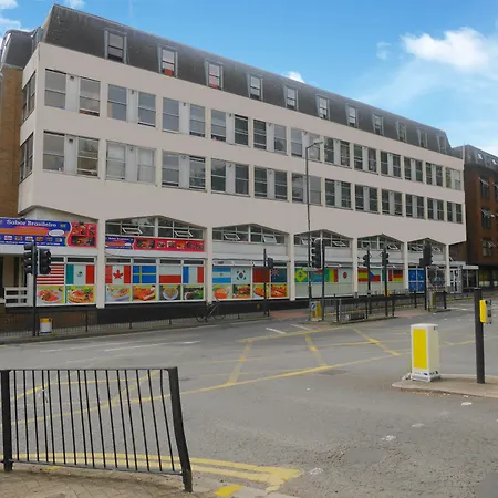 Kensal Green Backpackers-2