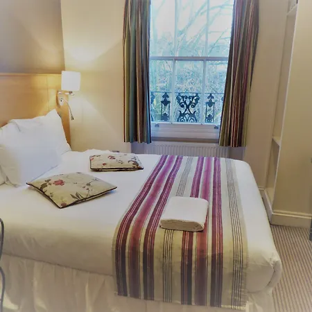 Lancaster Court Hotel-3