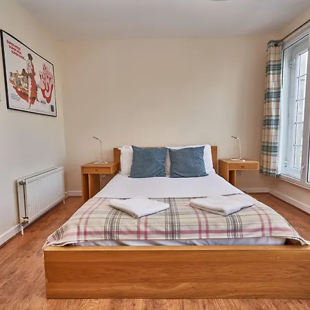 Castle Apartments-3