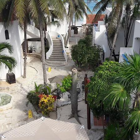 Pelicano Inn Playa Del Carmen - Beachfront Hotel-2