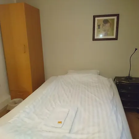 Alba Guesthouse-2