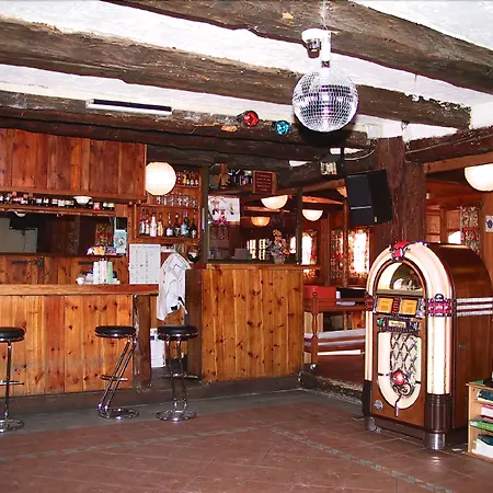 Hôtel Les Lores-2
