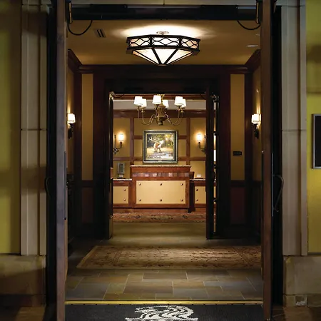 Legendary Lodging At The Ritz-3