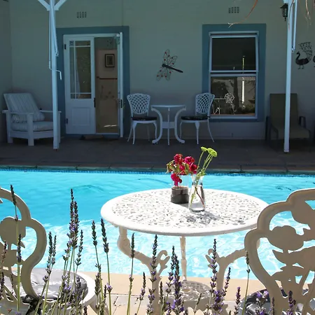 Paradiso Guesthouse & Self-Catering Cottage-2