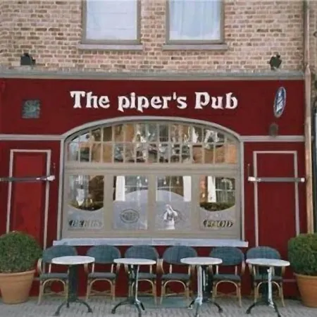 The Pipers-2