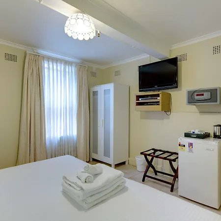 Neutral Bay Lodge-2