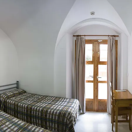 Albergue Inturjoven Córdoba-3
