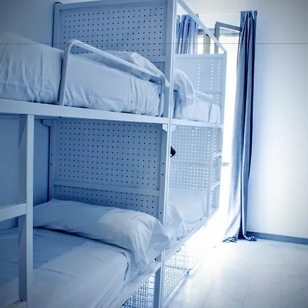 Feel Hostels Soho Malaga-3