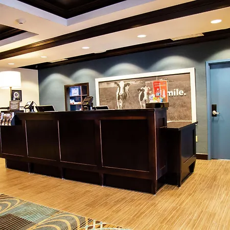 Hampton Inn & Suites Sharon-2