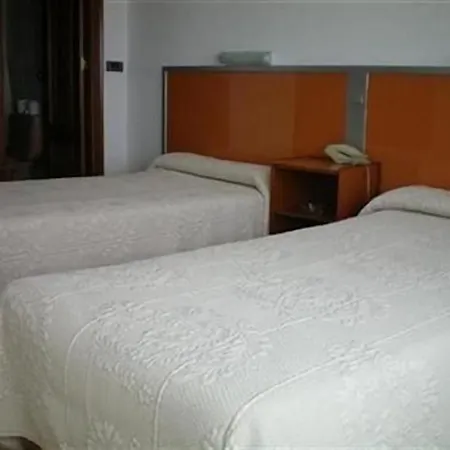 Hostal Liste Station-2