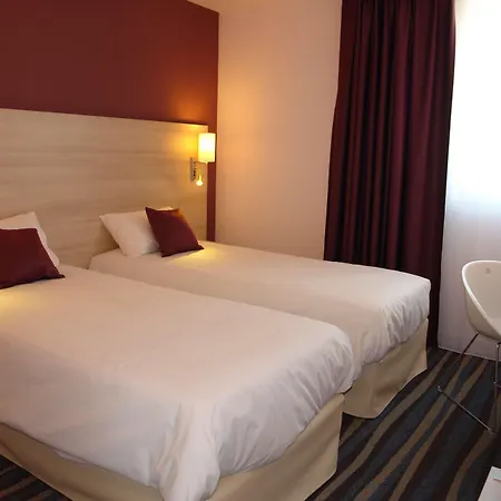 Brit Hotel Vendée Mer-2