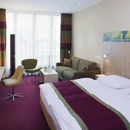 Moevenpick Hotel Frankfurt City Messe-3