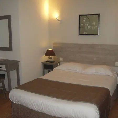Le Cérétan Hôtel-3