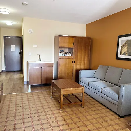 Four Points By Sheraton Edmonton Gateway-3