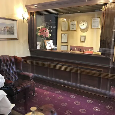 Balmoral House Hotel-3