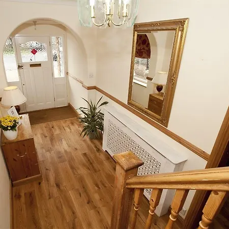 Rosa'S Bed And Breakfast-2