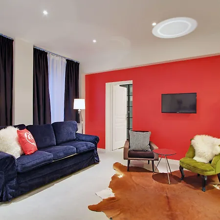 Short Stay Group Museum View Serviced Apartments-3