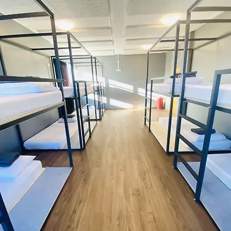 Bus Hostel Reykjavik-2
