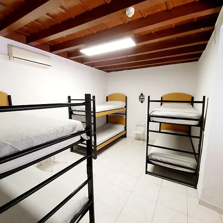 Hostal Osio By Arc House-3