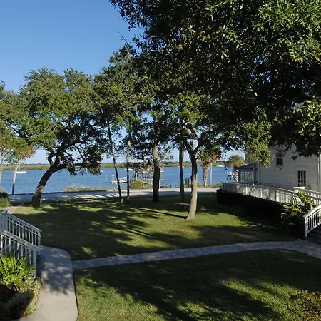 Night Swan Intracoastal Bed & Breakfast-3