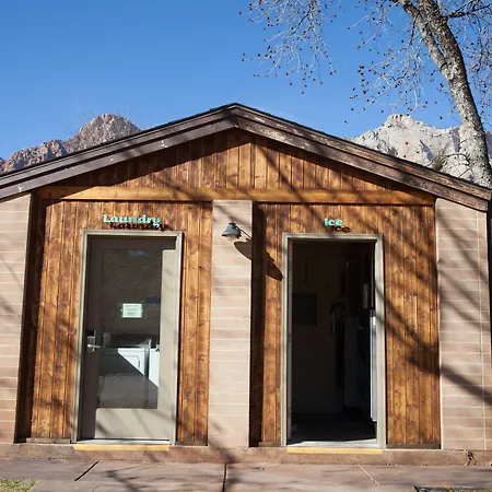 Driftwood Lodge-2