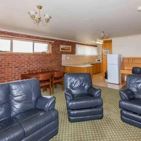 Bell Motel-3