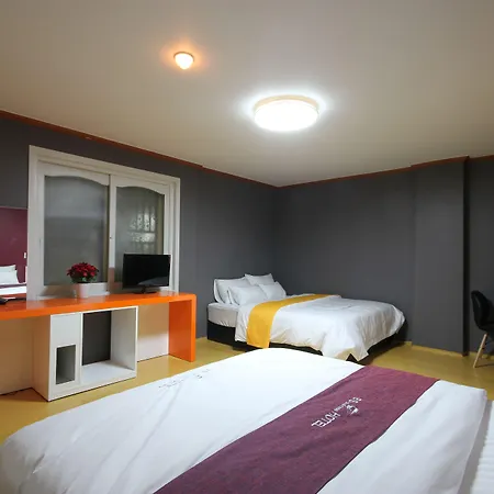 Business Hotel Busan Station-3