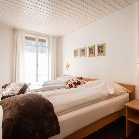 Hotel Oberland-2