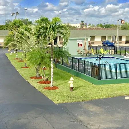 Budget Host Inn Florida City-3