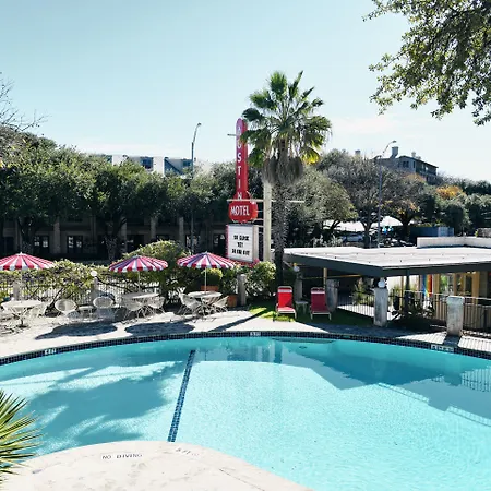 Austin Motel-2