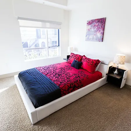 Heaven On Hollywood Furnished Apartments-2