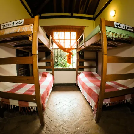 Hostel Central Ilhabela-2